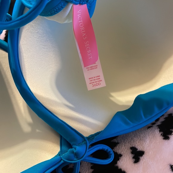 Victoria’s Secret swim top - Picture 4 of 4